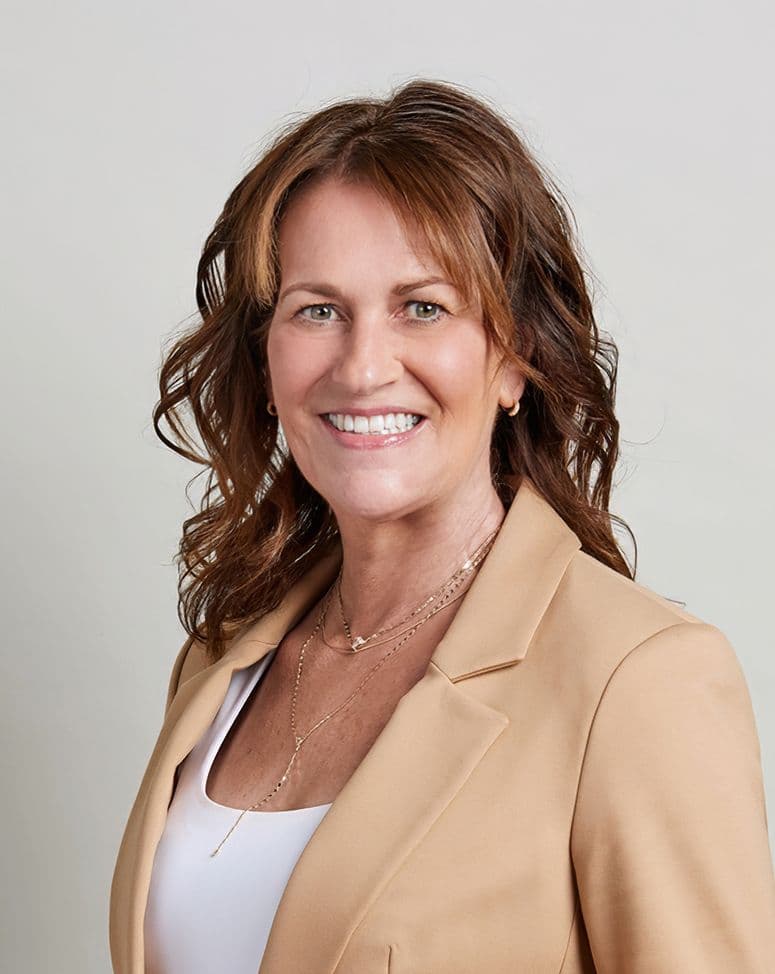 Angie Salmon, franchise broker with 30 years of industry experience
